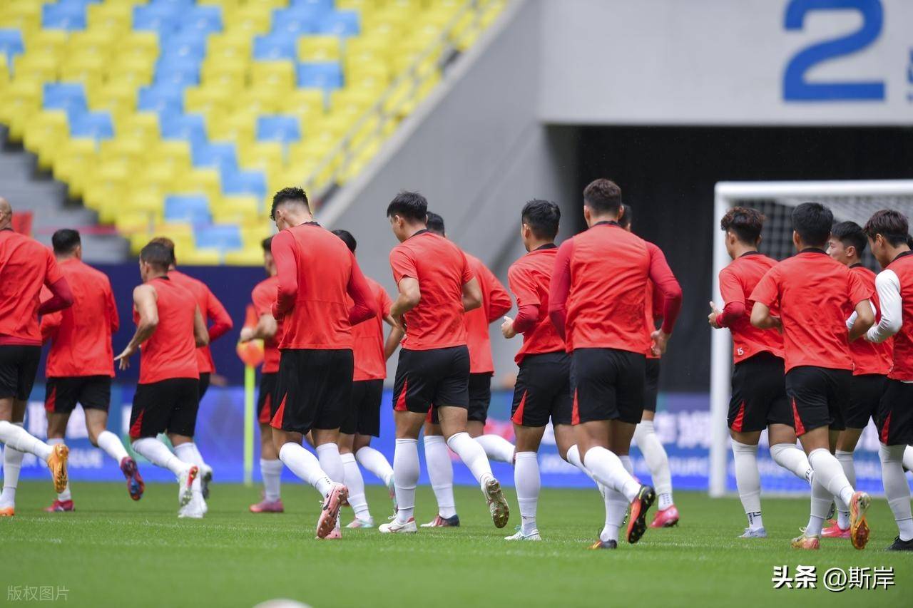 开云官方app下载站-包含集结日CBA季后赛焦点战；成都蓉城篮板制胜；球迷炸锅；赛季目标并未改变的词条-开云官方app下载站